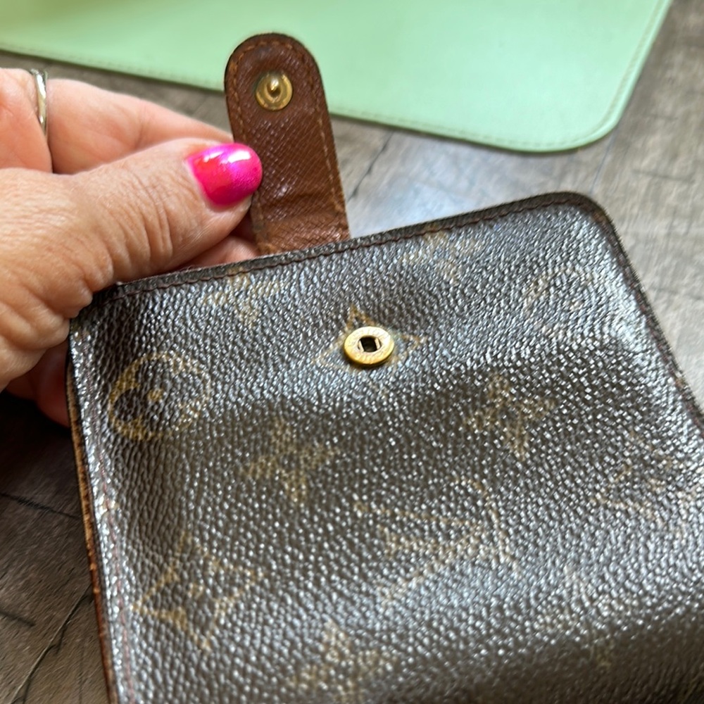 Louis Vuitton Monogram Compact Brown Zip & Snap Wallet - Picture 11 of 13